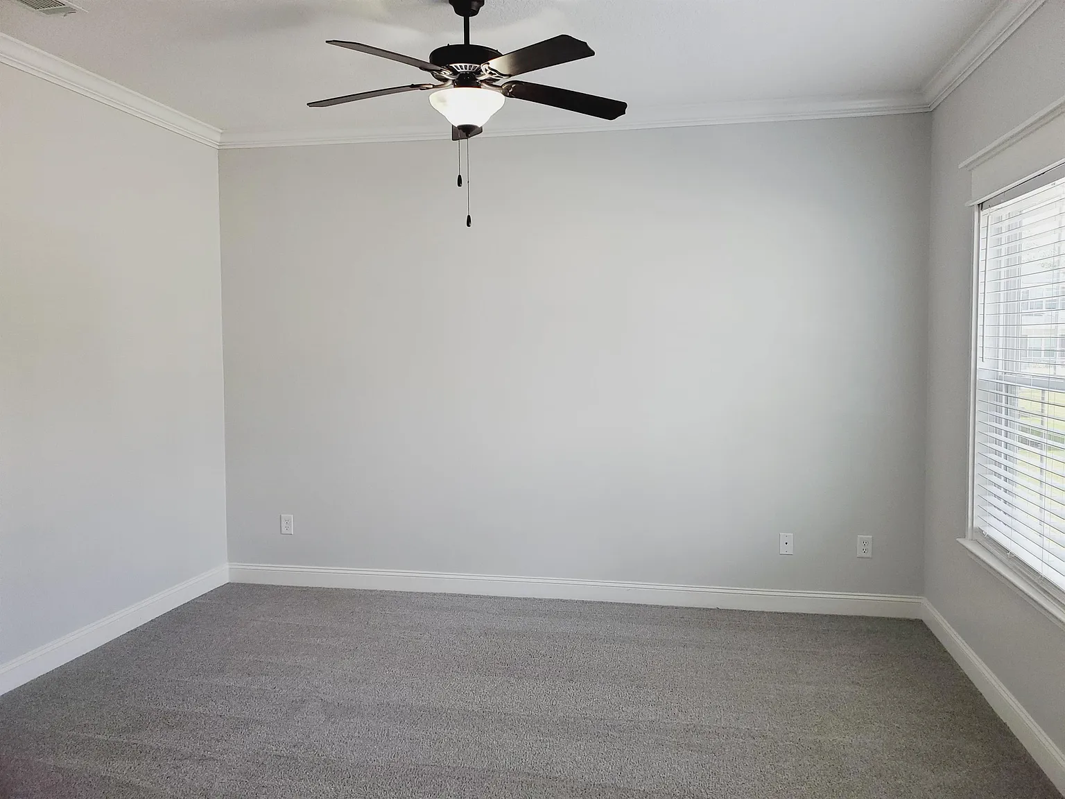 65 Thorp Cir - 1 — Photo 3