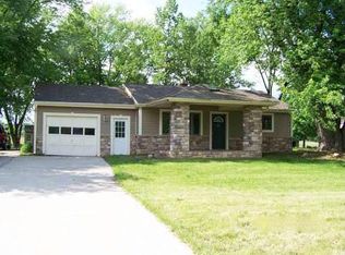 21496 W Main St, Lannon, WI 53046