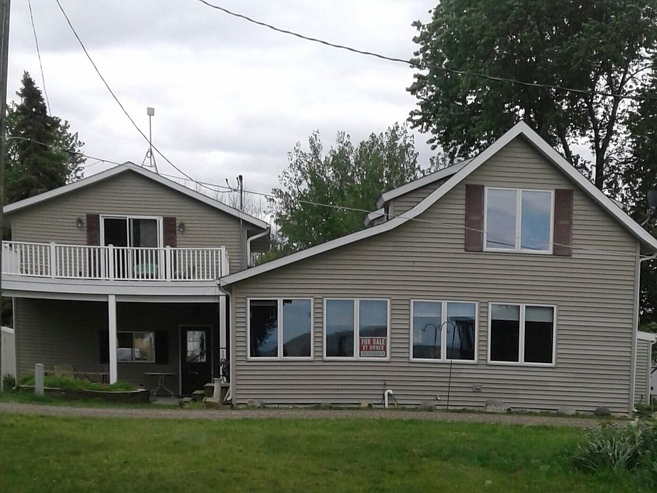 Bay side  view of House