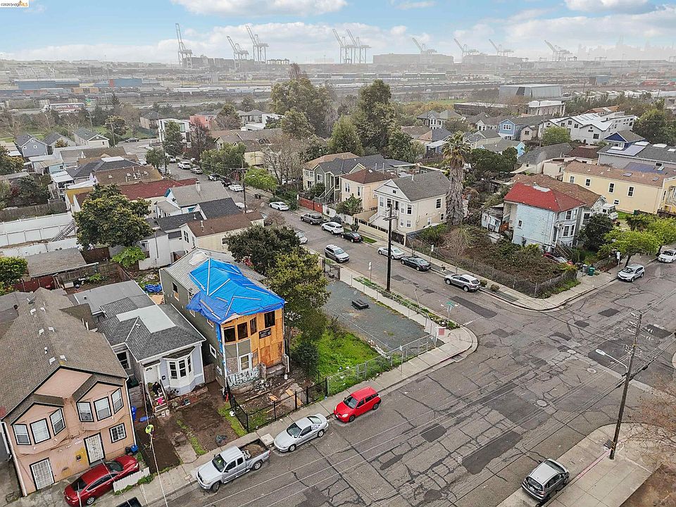 1st image of 1495 5th St