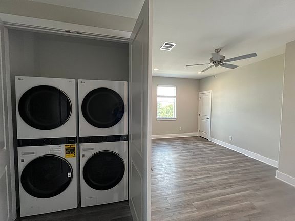 2nd image of 308 Grove St