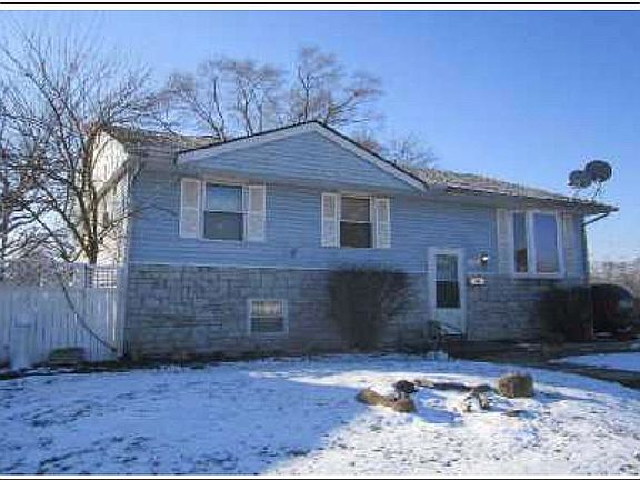 3rd image of 1263 Fyffe Ave