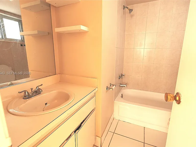9915 W Okeechobee Rd #2404 — Photo 17