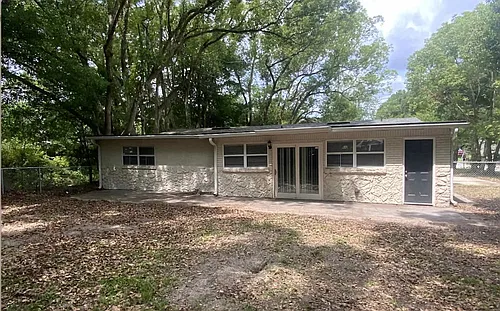 4464 Melvin Cir E Photo 1