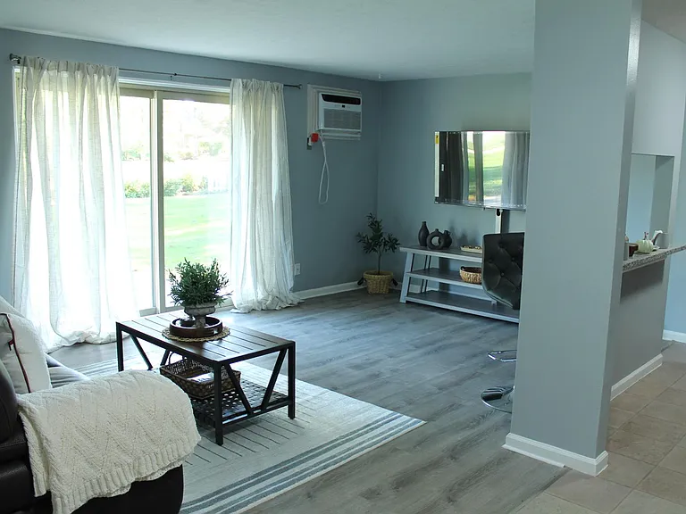24325 Detroit Rd #202A — Photo 1