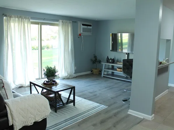 24325 Detroit Rd APT 101B, Westlake, OH 44145