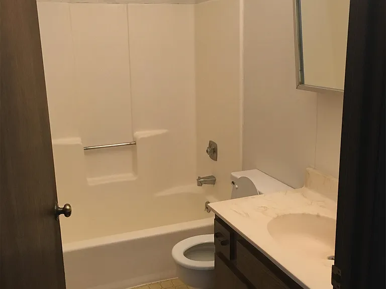 4340 Kennedy Dr #101 — Photo 8