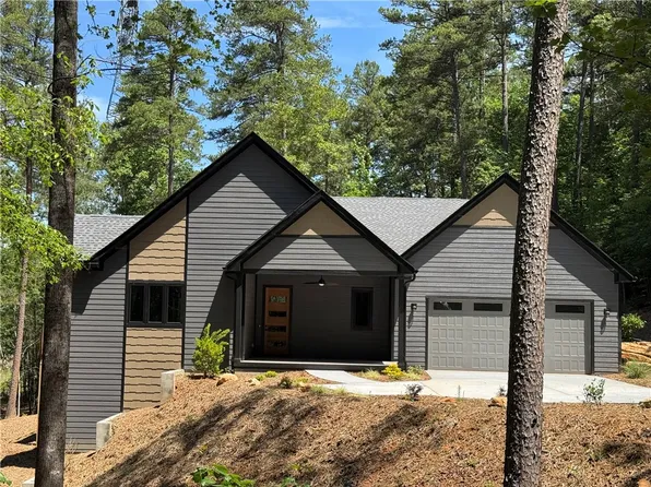 940 Coachmans Trl, West Union, SC 29696