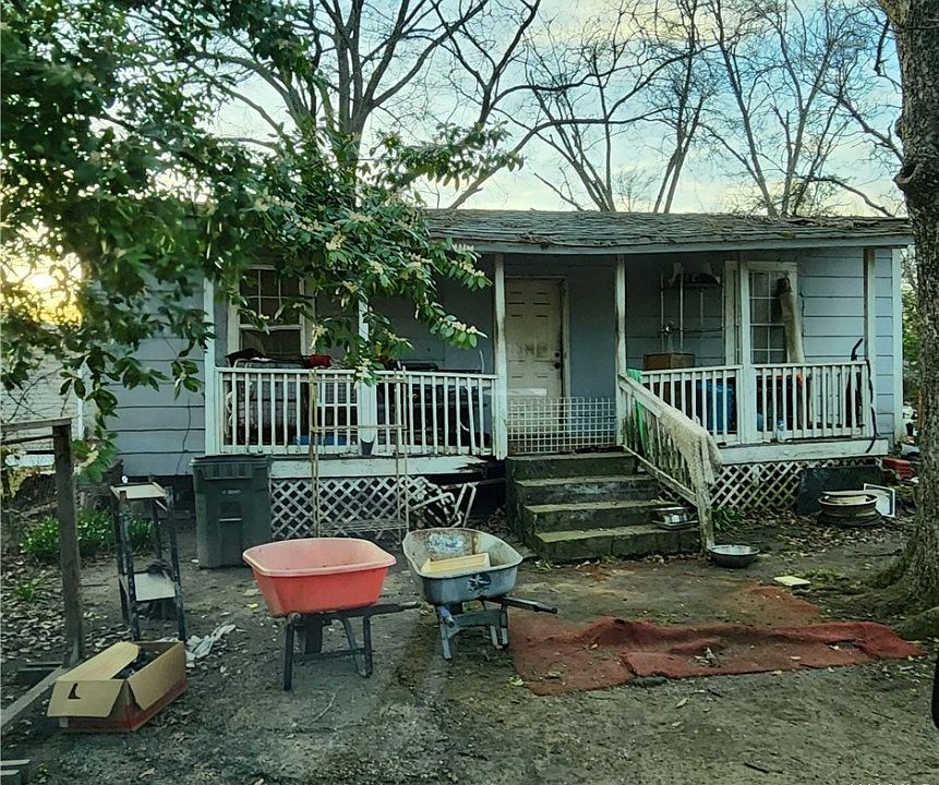 1st image of 2622 23rd St