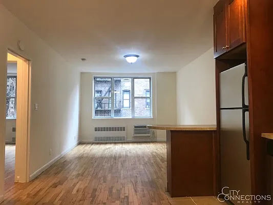 Rented by City Connections Realty | media 10