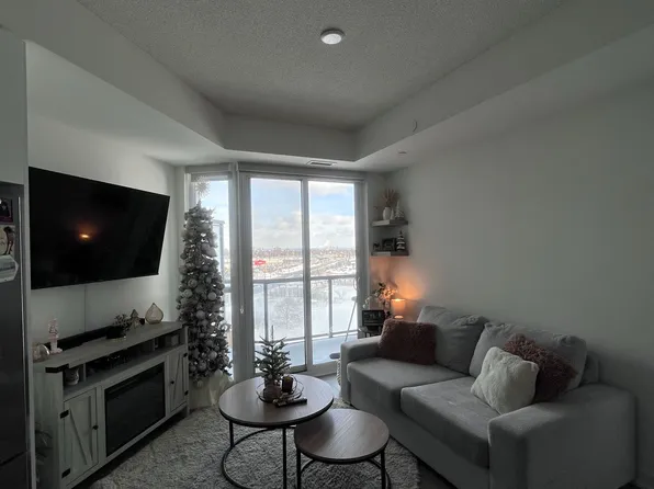 225 Malta Ave #901, Brampton, ON L6Y 4G6