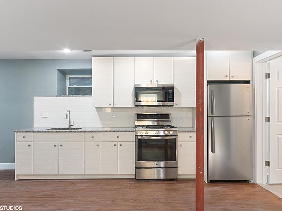 5th image of 2702 S Homan Ave #1