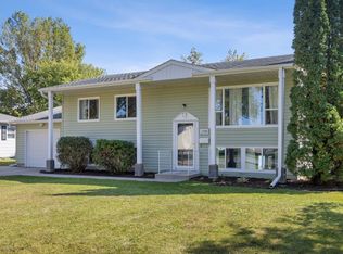 2118 17th St S, Moorhead, MN 56560