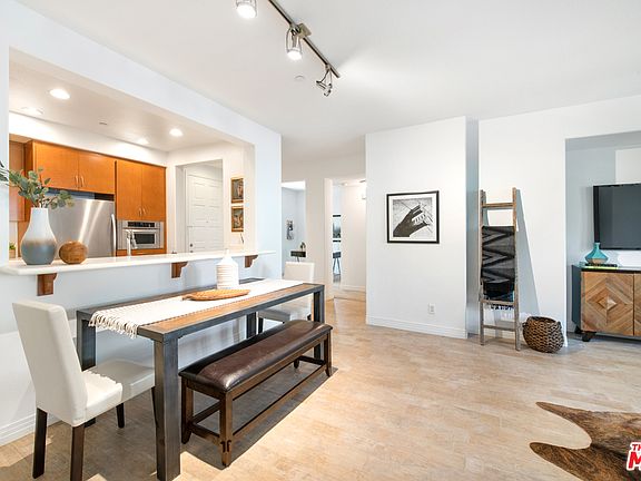 5th image of 7100 Playa Vista Dr APT 211