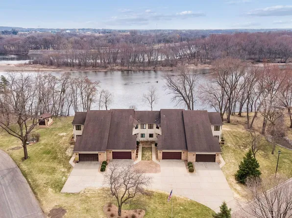 86 Morton Ave NW, Elk River, MN 55330