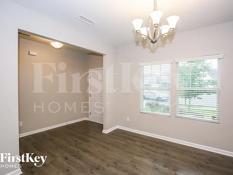 140 Jana Dr — Photo 7