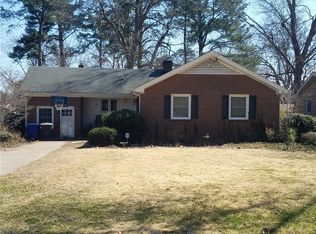 9 Miller Rd, Newport News, VA 23602