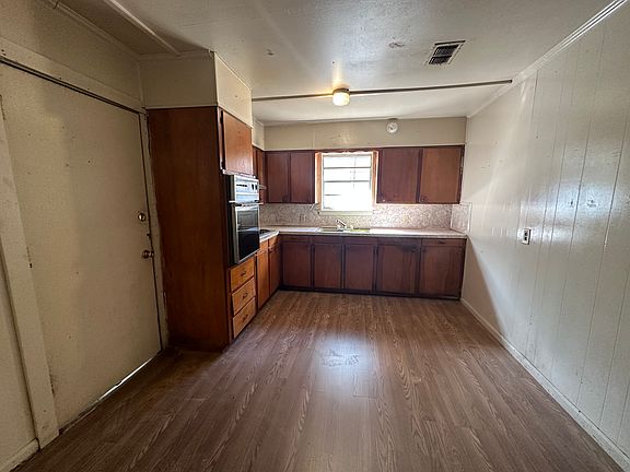 3rd image of 3714 Cleveland Ave