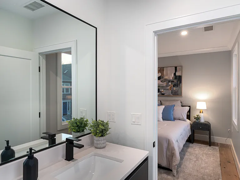 89 Cleveland St #89 — Photo 3