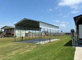 992 S Monkhouse Dr, Crystal Beach, TX 77650