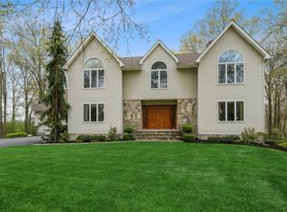 8 Darlene Dr, Goshen, NY 10924