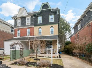 220 Sumac St, Philadelphia, PA 19128