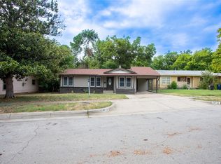 6712 Greenlee St, Fort Worth, TX 76112