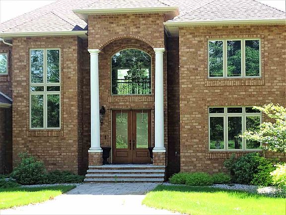 3rd image of W8890 Larson Ln