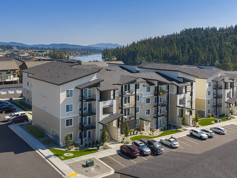 Rivers Edge Apartments — Photo 45