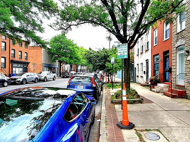 Eastern Ave — Photo 35