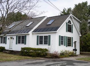 21 Mayflower Rd, Augusta, ME 04330