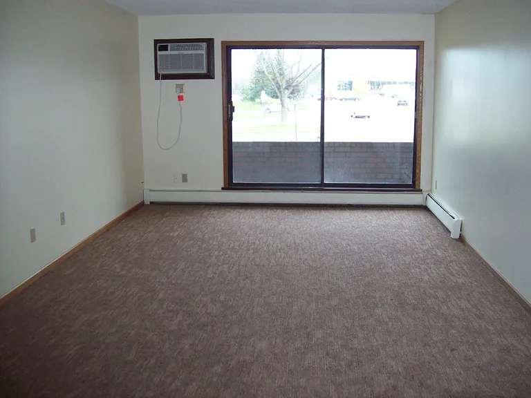 7320 York Ave S #111 — Photo 2