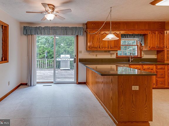 4th image of 22503 Sparrow Ct