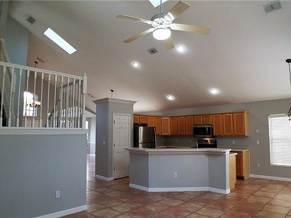 5th image of 5159 Hook Hollow Cir