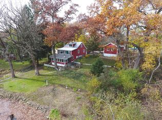 W352S10452 Tuohy Rd, Eagle, WI 53119