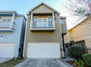 908 Lawrence St, Houston, TX 77008