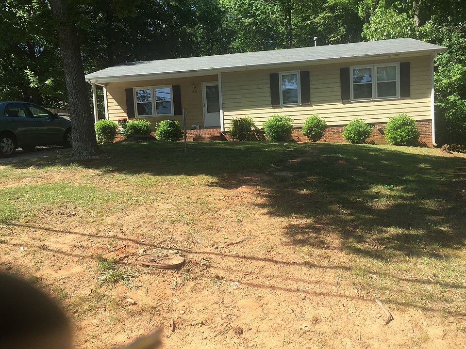 2nd image of 1627 Beaucrest Ave