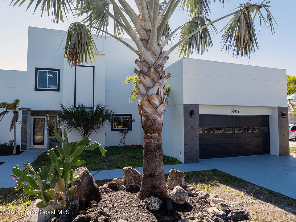 1st image of 807 W Central Blvd