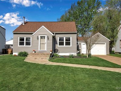 172 S Huxley Dr, Cheektowaga, NY, 14225