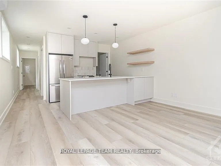 13 B 5th Ave #2 — Photo 4