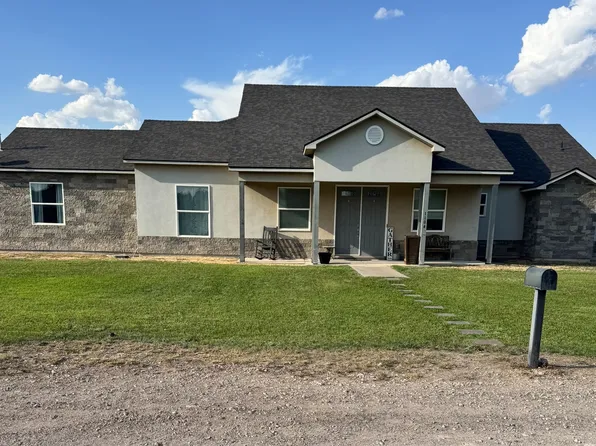 1104 W Arizona St, Hobbs, NM 88240