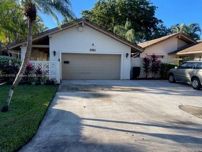 5618 Hammock Ln #115, Lauderhill, FL, 33319