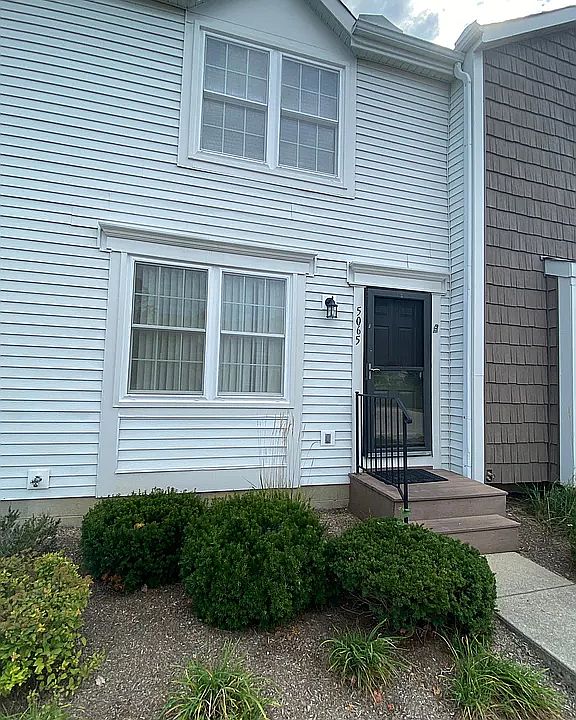 1st image of 5065 Singleton Dr