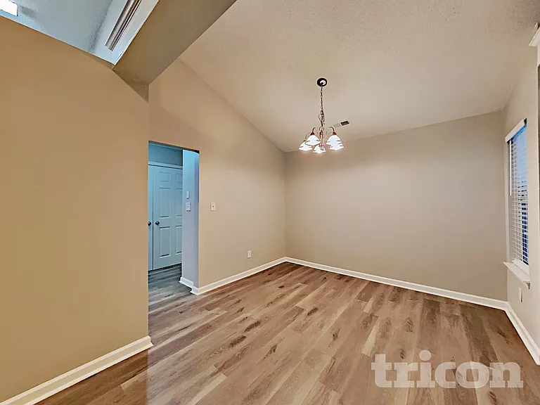 7819 Bar Harbor Dr — Photo 2