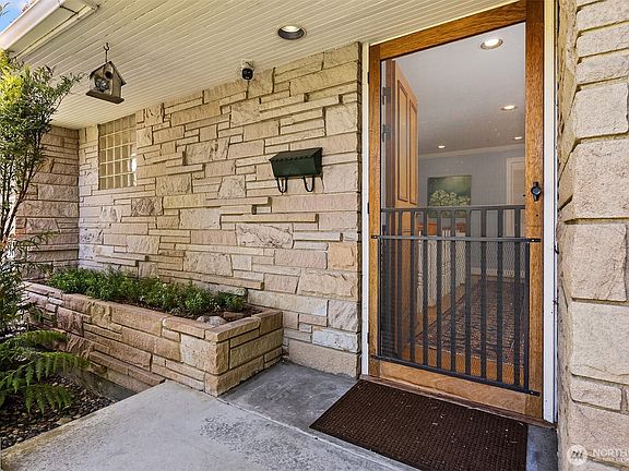 2nd image of 4915 Rucker Avenue