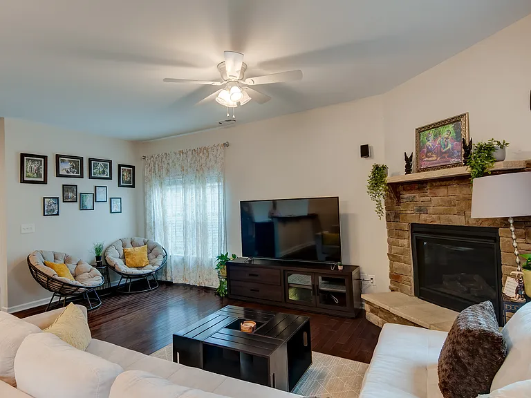 1928 Rustica Dr — Photo 18