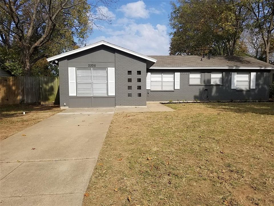 1st image of 2205 Sycamore Dr
