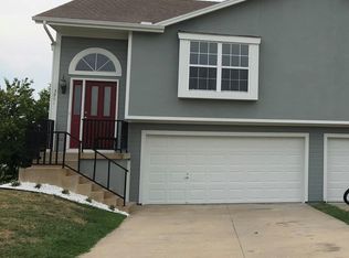 3901 SW Chartwell Ct #3901, Lees Summit, MO 64082