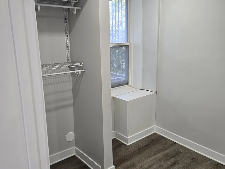 1715 Dodge Ave #B — Photo 8