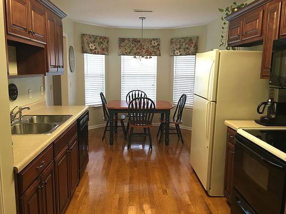 4th image of 101 Epps Wood Ct S